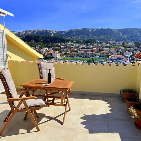 King Old Town Rab - Adults Only Apartmán *