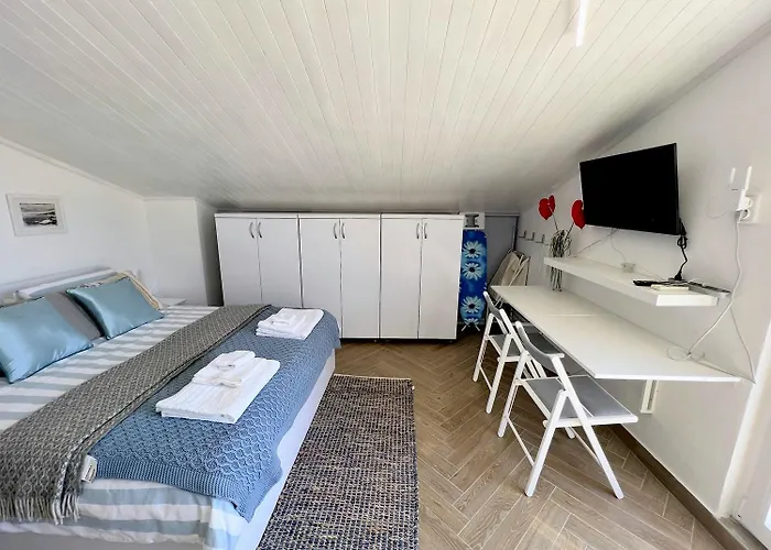 King Old Town Rab - Adults Only Apartmán
